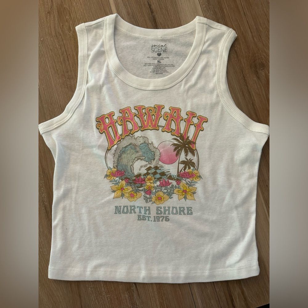 Social Scene Hawaii Crop Tank XL